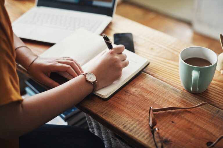 Home Tech LoveLolaBlog: Master Smart Living with Easy Tech